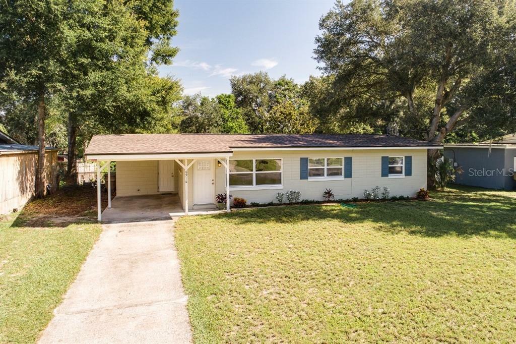 Property Photo:  6916 Fern Circle  FL 34748 