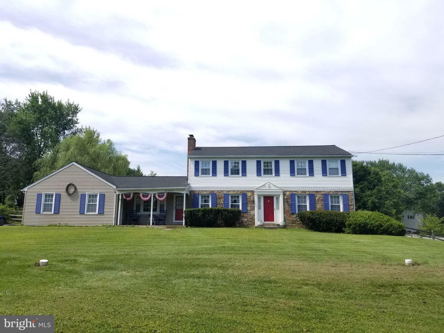 Property Photo:  191 Pebble Ridge Road  PA 18976 