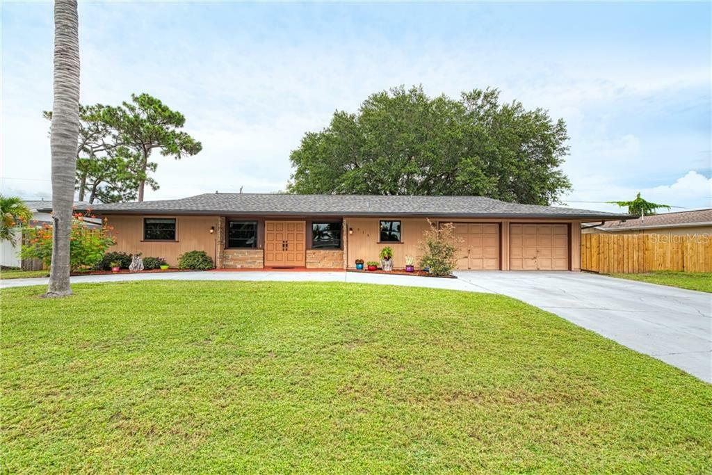 Property Photo:  515 Peach Street  FL 34285 