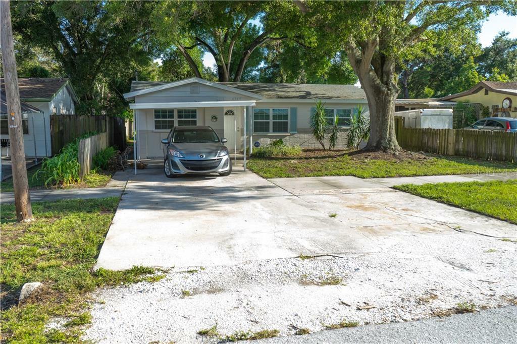 Property Photo: 6940 49th Avenue N FL 33709