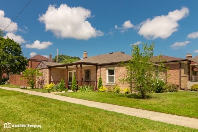 Property Photo:  7600 West Madison Street  IL 60714