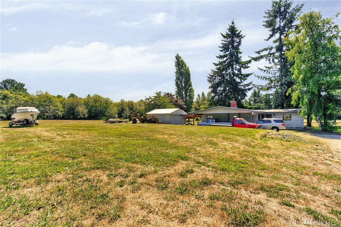 Property Photo:  17028 Des Moines Memorial Dr S  WA 98148 