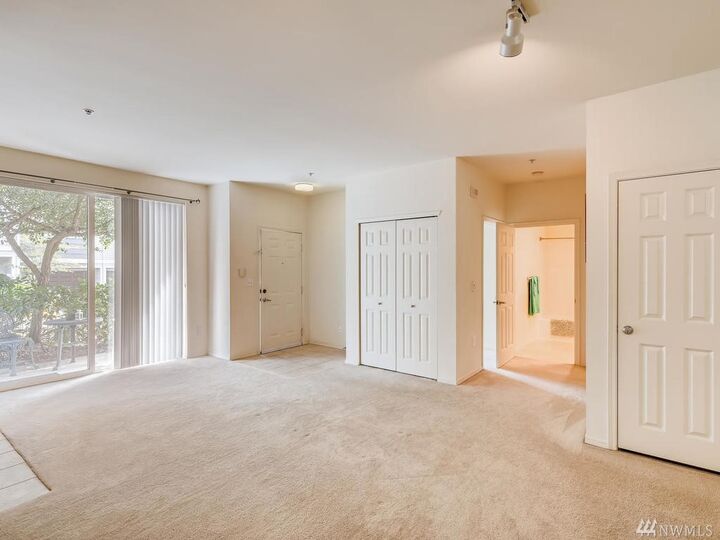Property Photo:  3116 164th St SW 1510  WA 98087 