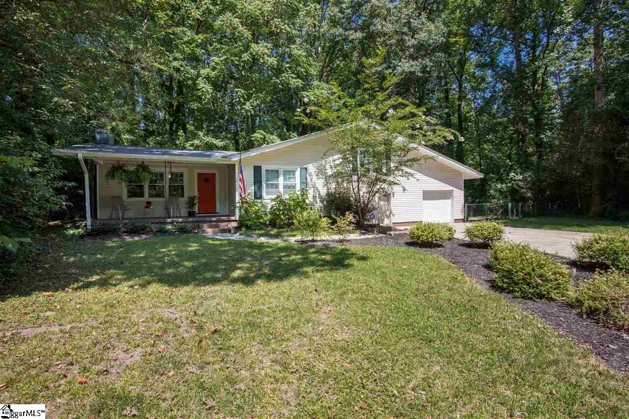 Property Photo: 110 Scarlett Street SC 29607