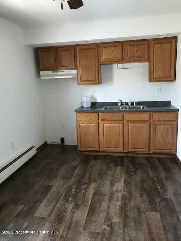 Property Photo:  521 Washington 2nd Floor Avenue  PA 18433 