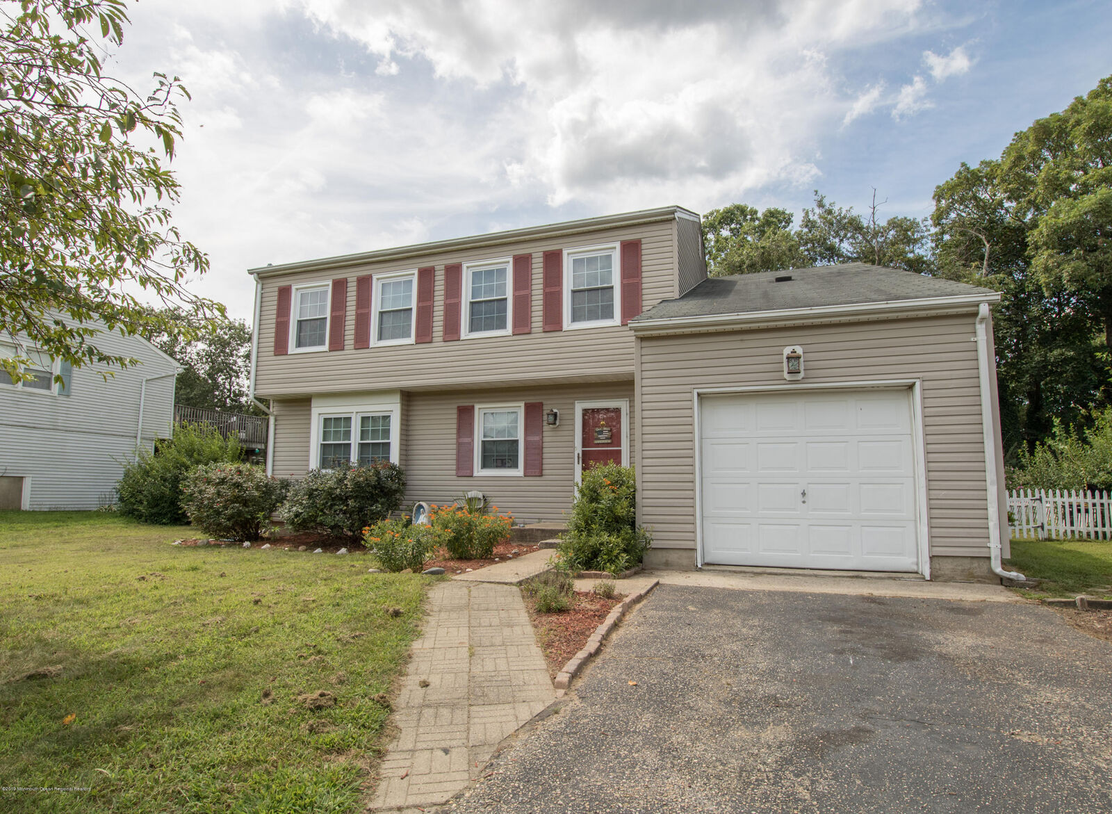 Property Photo: 1008 Roanoke Drive NJ 08753
