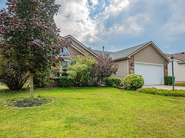 Property Photo: 1007 Crimson Willow Drive IN 46748