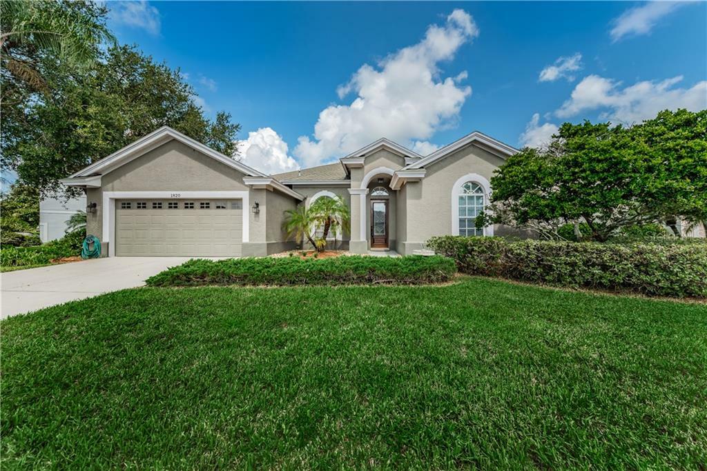 Property Photo:  1820 Riveredge Drive  FL 34689 