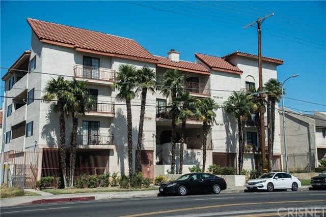 Property Photo:  7625 Reseda Boulevard 301  CA 91335 