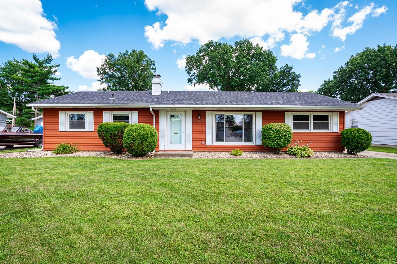 Property Photo: 7527 Pinedale Drive IN 46819-1652