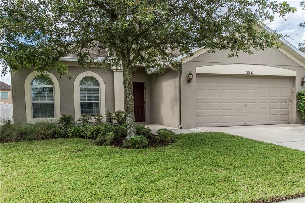 Property Photo: 30632 Casewell Place FL 33545
