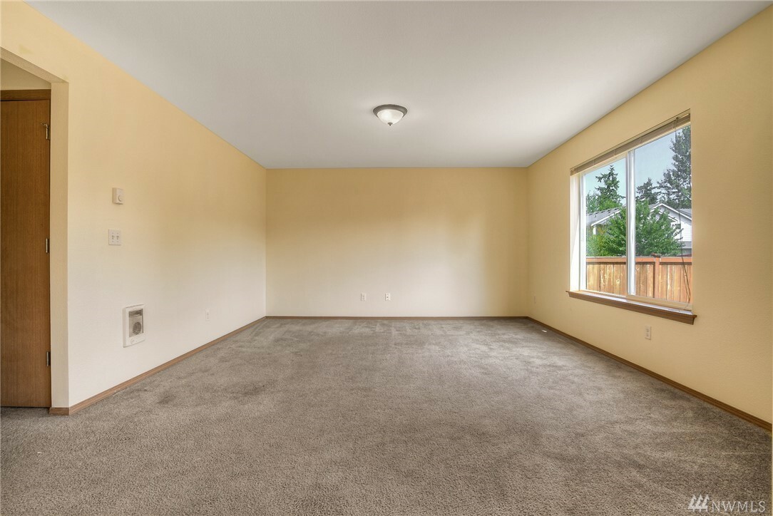 Property Photo: 11713 9th Av Ct E WA 98445