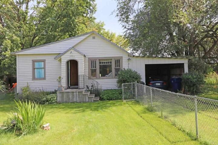 17922 E Riverway Ave  Spokane Valley WA 99016 photo
