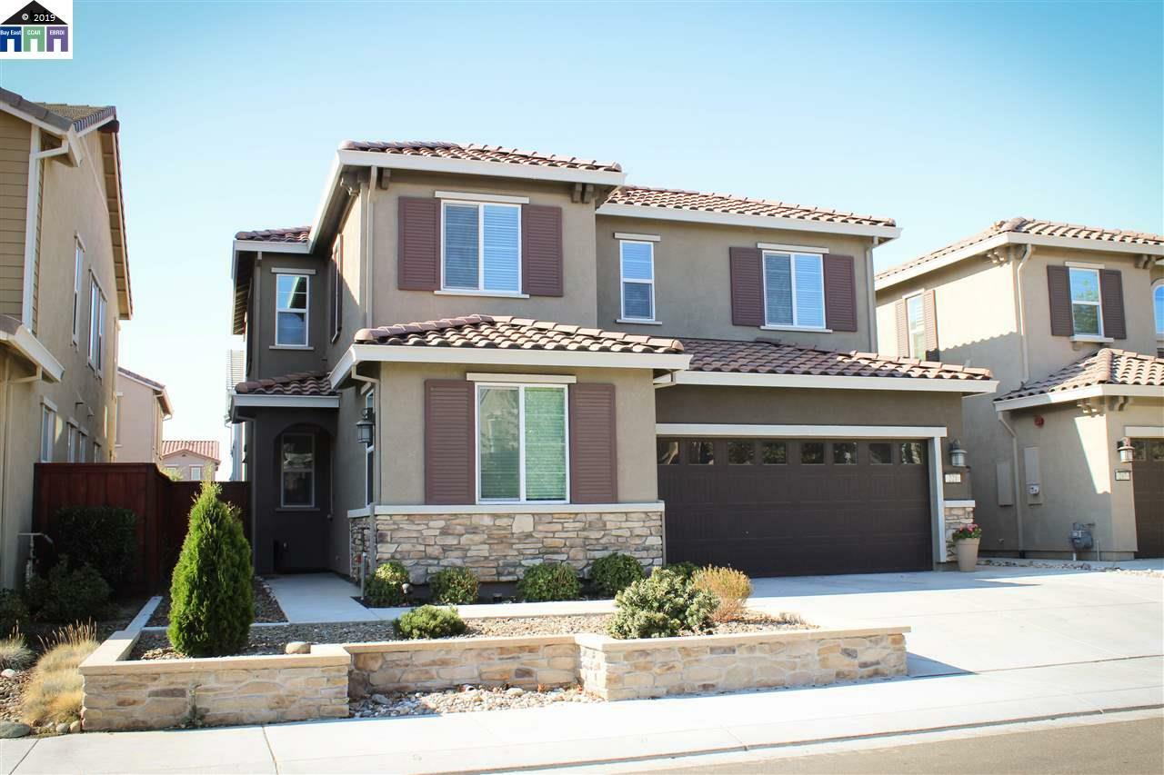 Property Photo: 221 Juneau CA 95687