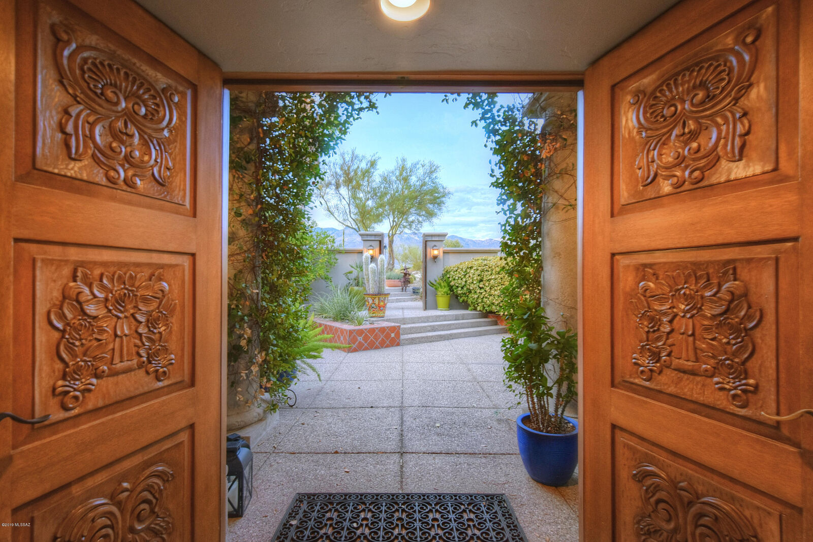 Property Photo:  3850 E Placita De Piacho  AZ 85718 
