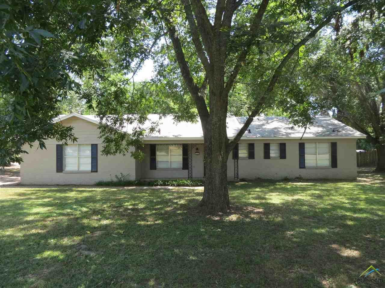Property Photo:  830 E McDonald  TX 75773 