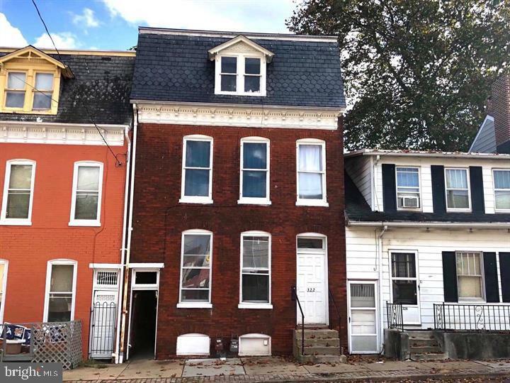 Property Photo: 322 W King Street PA 17401