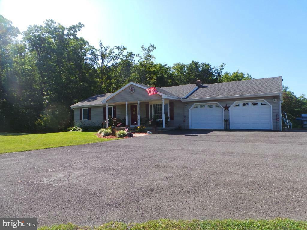 Property Photo:  1424 Eppinger Rd  WV 25411 