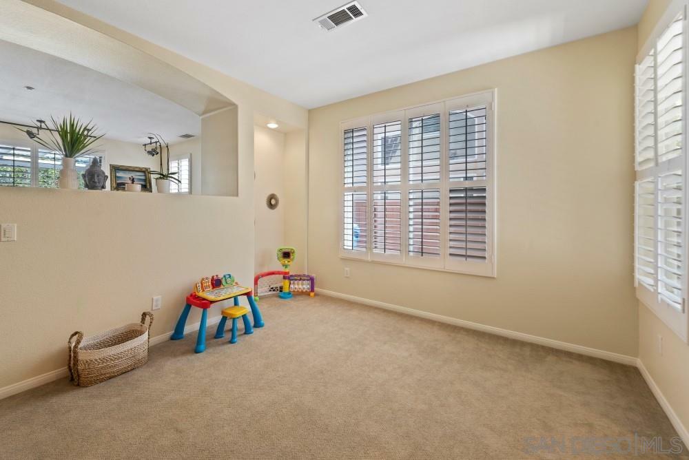 Property Photo:  10522 Clasico Ct  CA 92127 