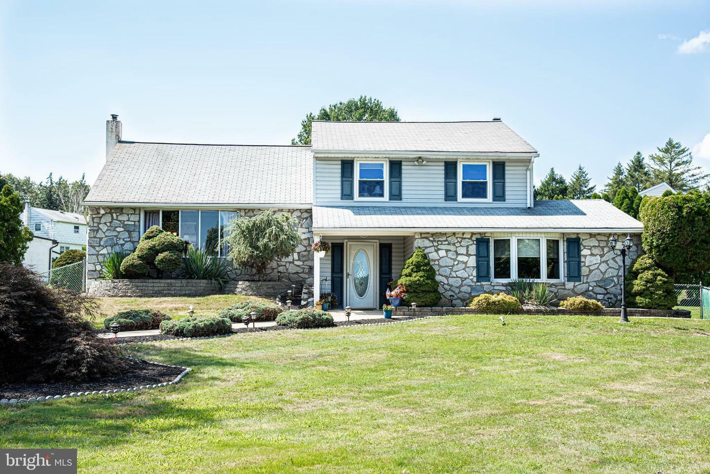 Property Photo: 296 Linden Road PA 18966