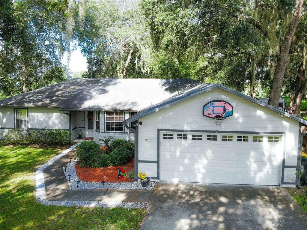 Property Photo:  1230 Pecan St  FL 34744 