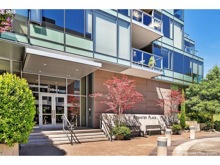 0841 SW Gaines St 1602  Portland OR 97239 photo