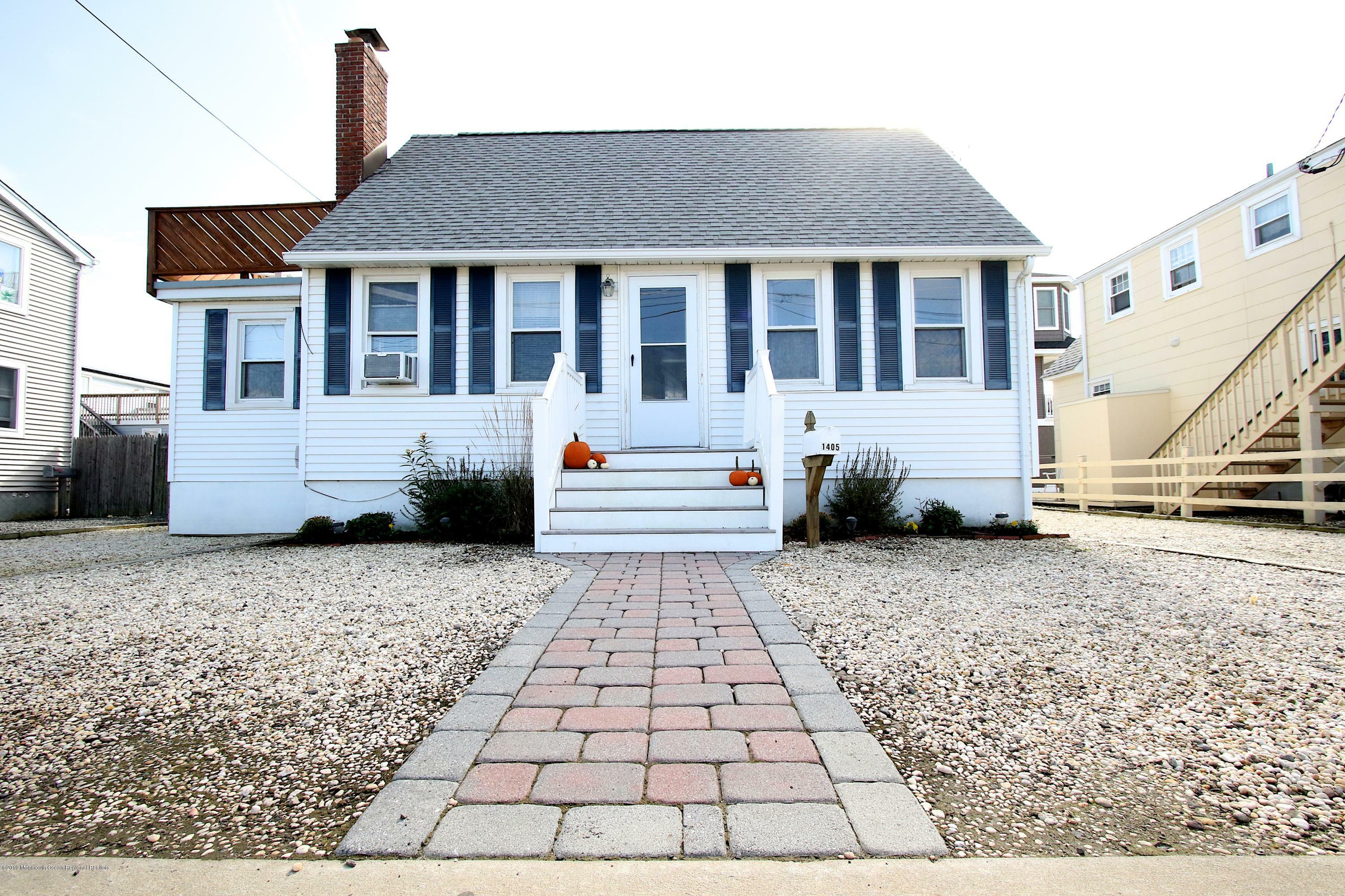 Property Photo:  1405 Long Beach Boulevard  NJ 08008 