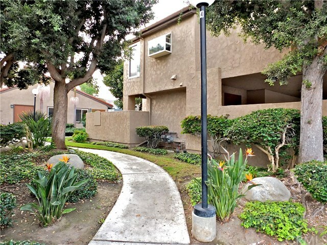 Property Photo: 16975 Bluewater Lane 72 CA 92649