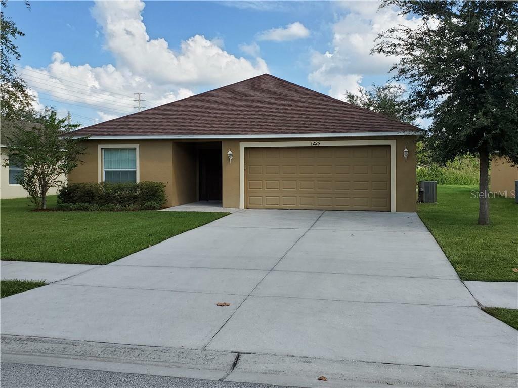 Property Photo:  1225 Osprey Nest Circle  FL 34736 