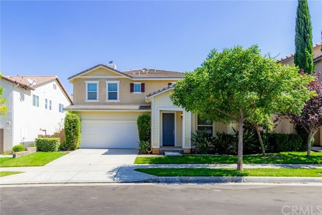 Property Photo:  25534 Hyacinth Street  CA 92883 