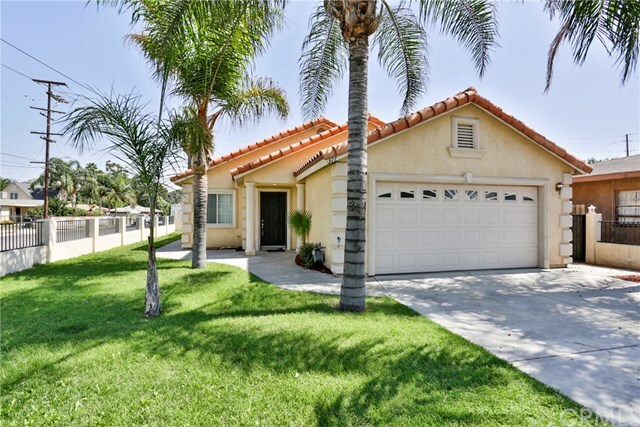 Property Photo:  377 Pear Street  CA 92410 