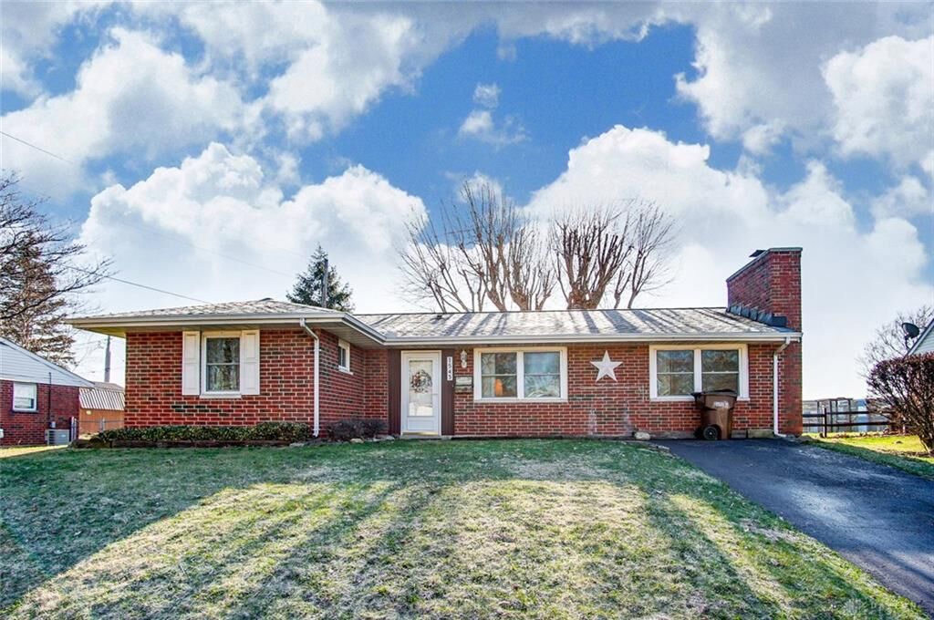 Property Photo:  1543 Sioux Drive  OH 45385 