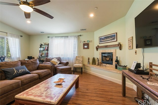 Property Photo: 22625 J Street CA 93453