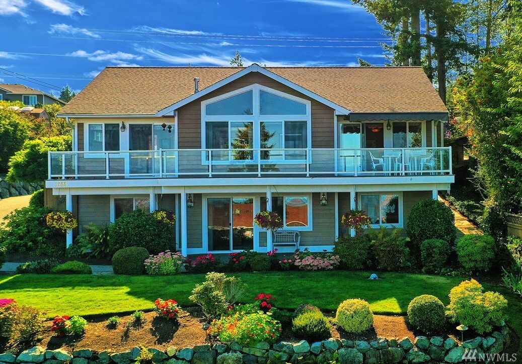 Property Photo: 1288 Country Club Dr WA 98282