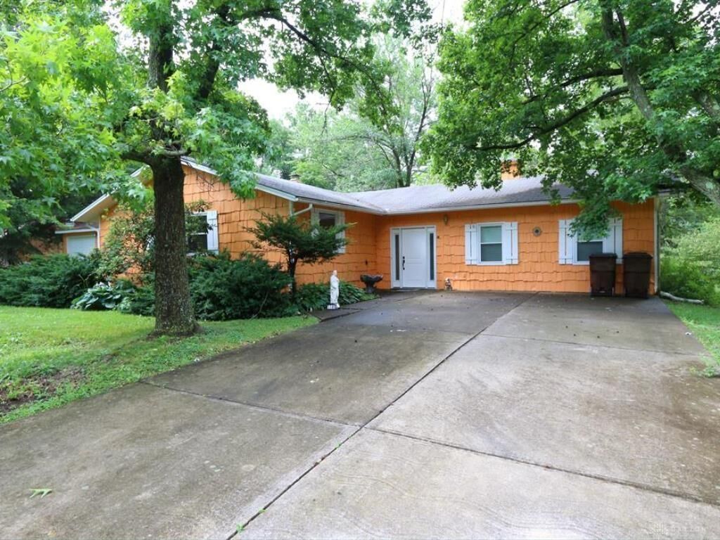 Property Photo: 1180 Lorelei Drive OH 45118