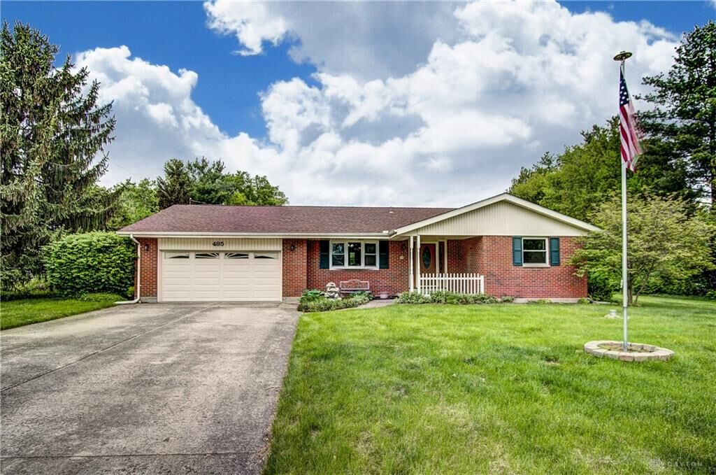 Property Photo: 485 Surrey Drive OH 45371