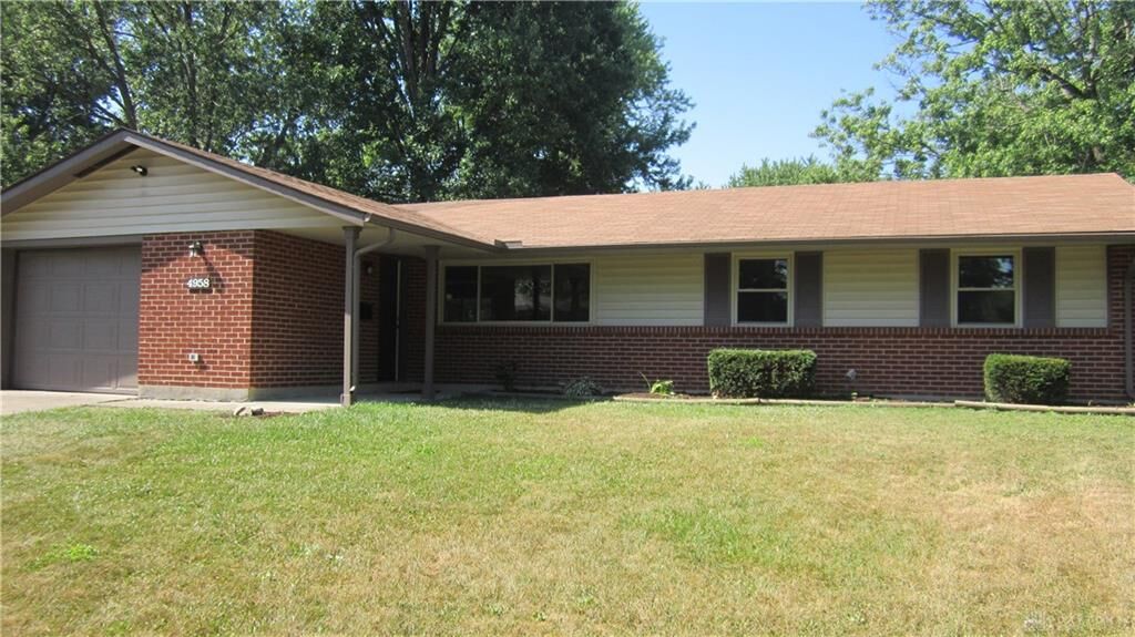 Property Photo: 4958 Tewkesbury Drive OH 45424