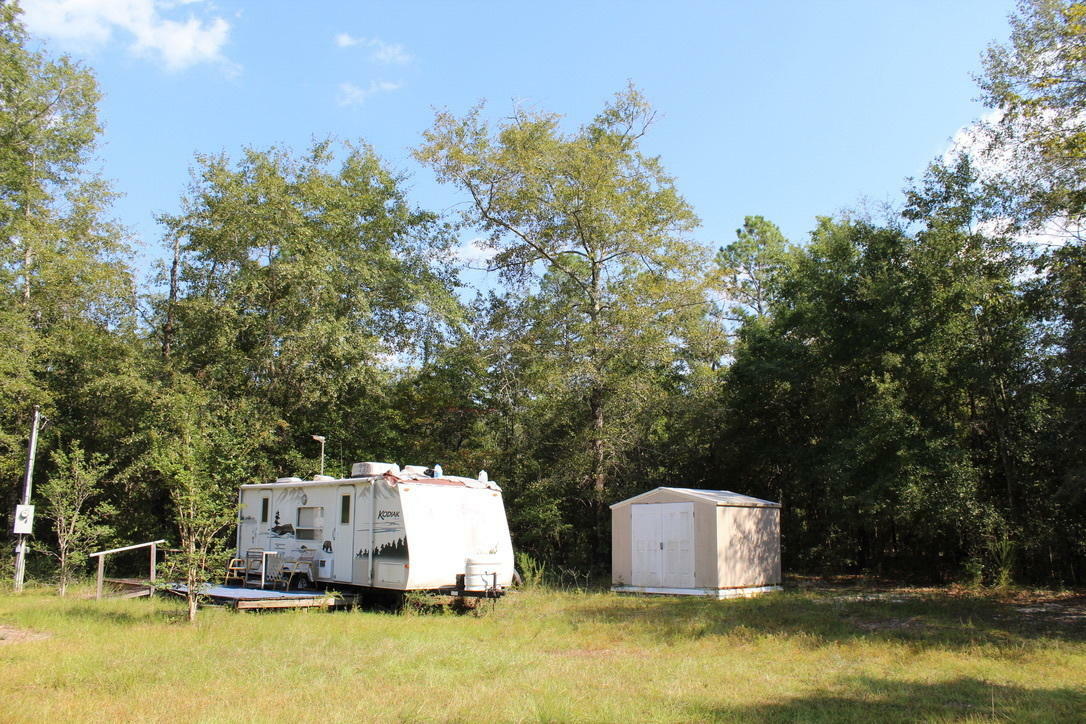 Property Photo:  1649 State Highway 2  FL 32433 