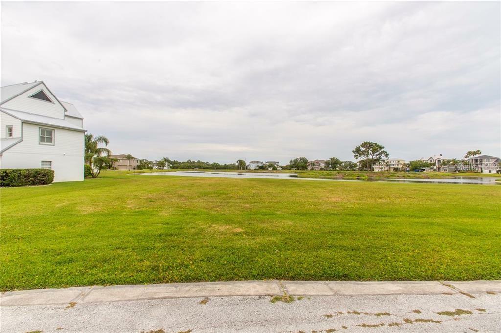 Property Photo:  Sandpiper Pointe Court  FL 34689 