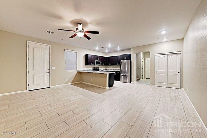 Property Photo: 12569 W Hummingbird Terrace AZ 85383