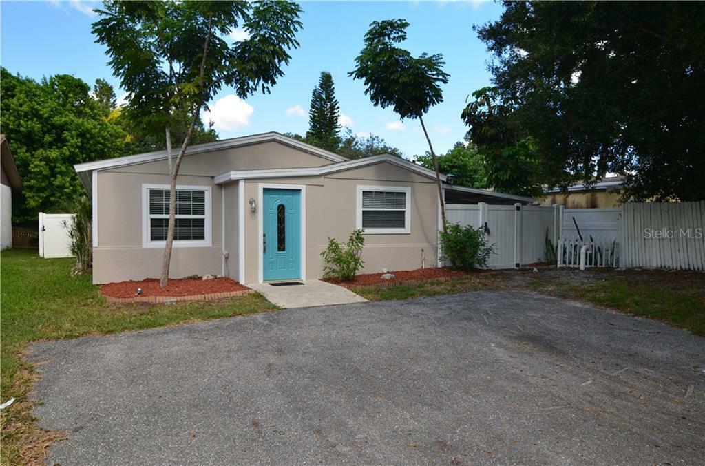 Property Photo:  3121 Elmer Street  FL 34231 