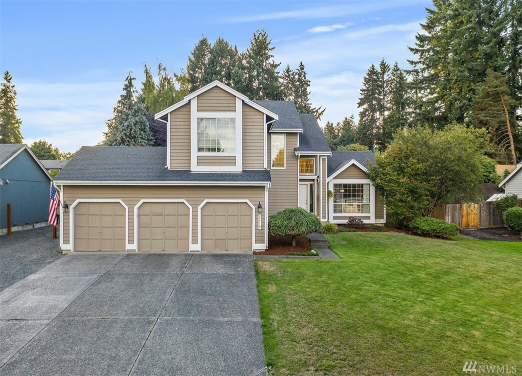 Property Photo: 8610 63rd Ave E WA 98371