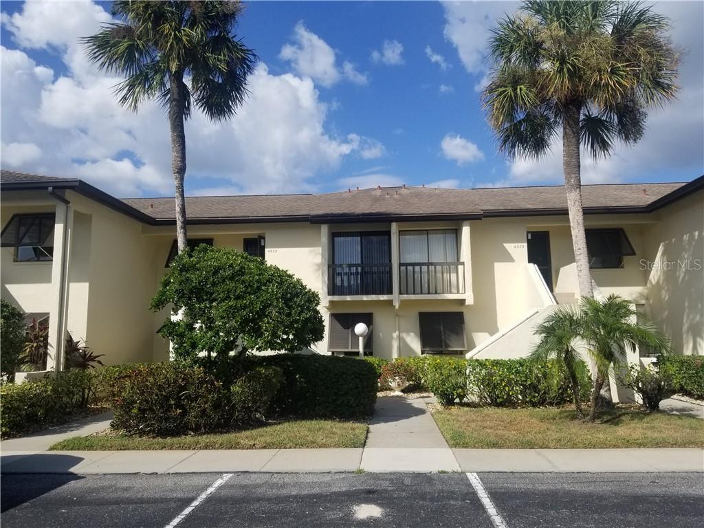 Property Photo: 4535 Longwater Chase 18 FL 34235