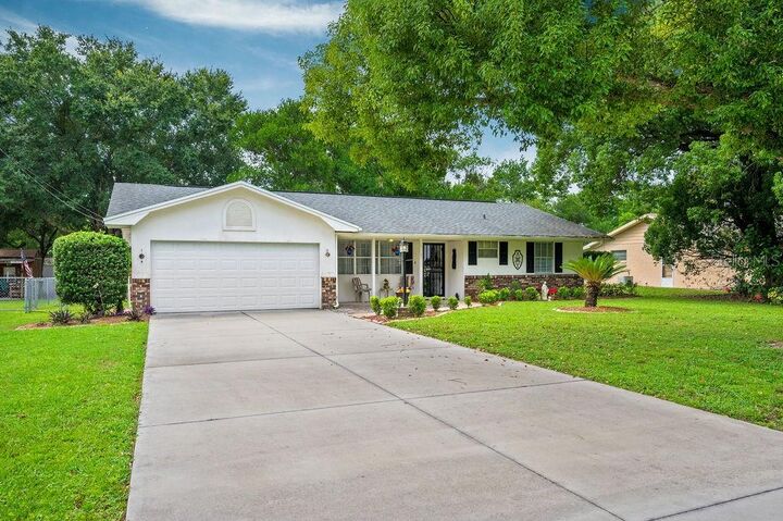 Property Photo:  69 Community Drive  FL 32713 