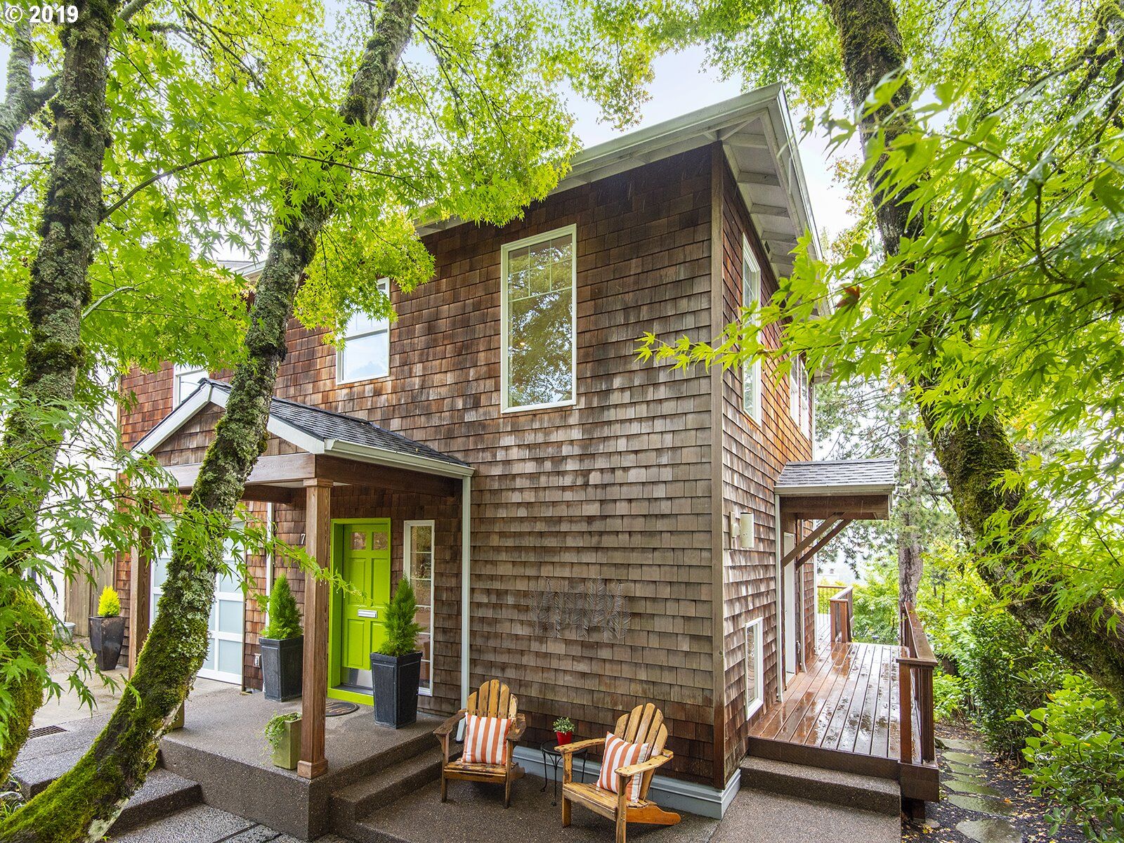 Property Photo:  7626 SW Kelly Ave  OR 97219 