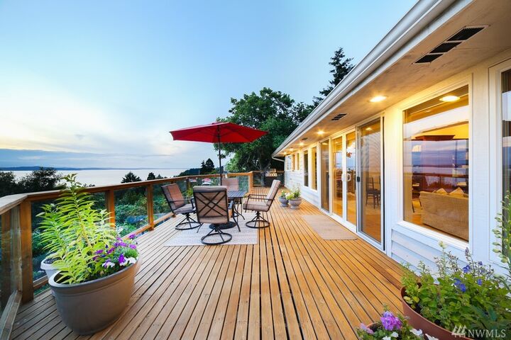 Property Photo:  10001  Marine View Drive SW  WA 98146 