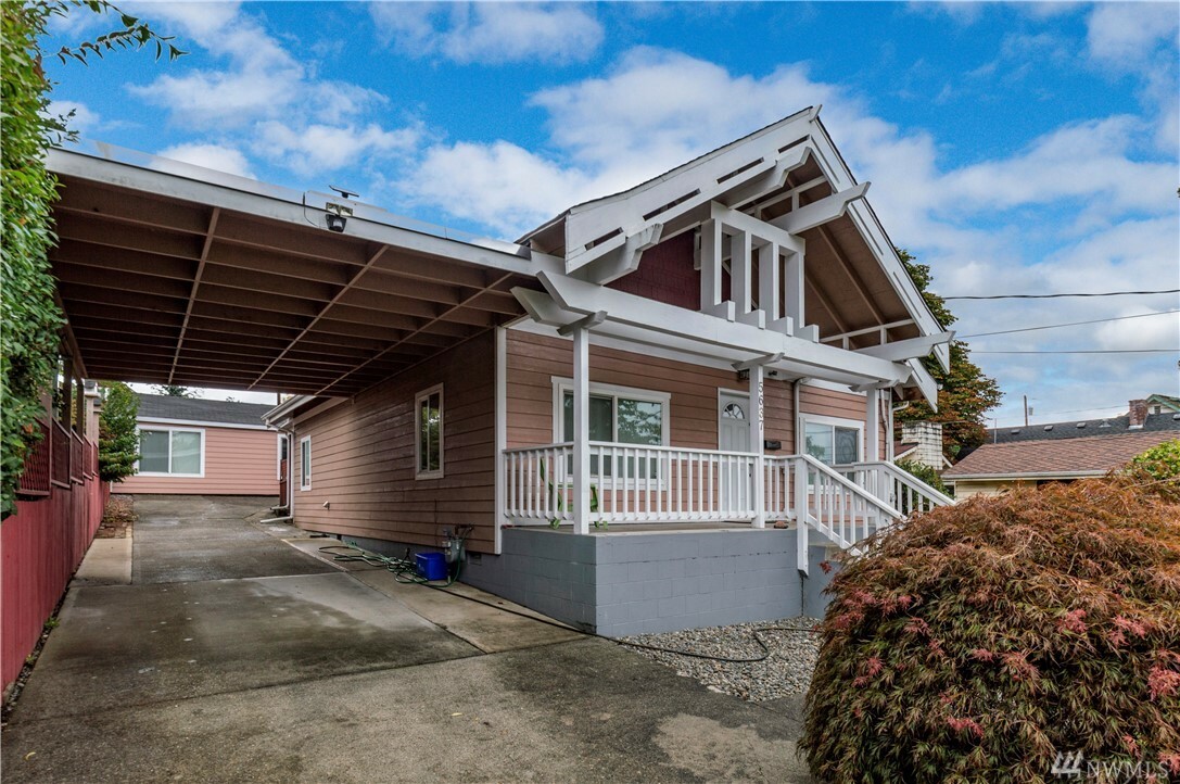 Property Photo:  5637 S K St  WA 98408 