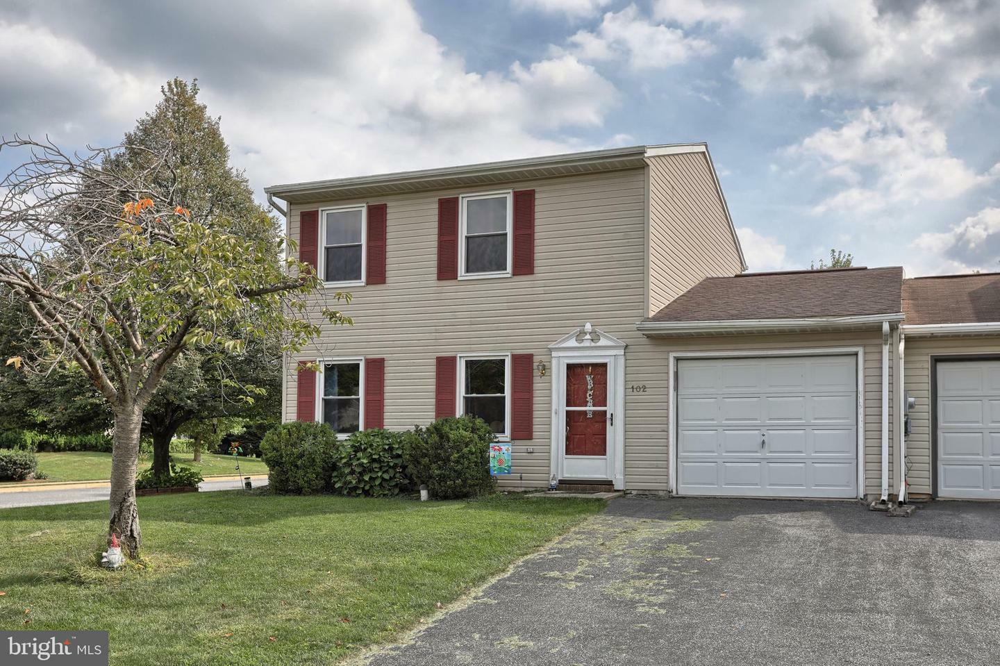 Property Photo: 102 Forest Circle PA 17078