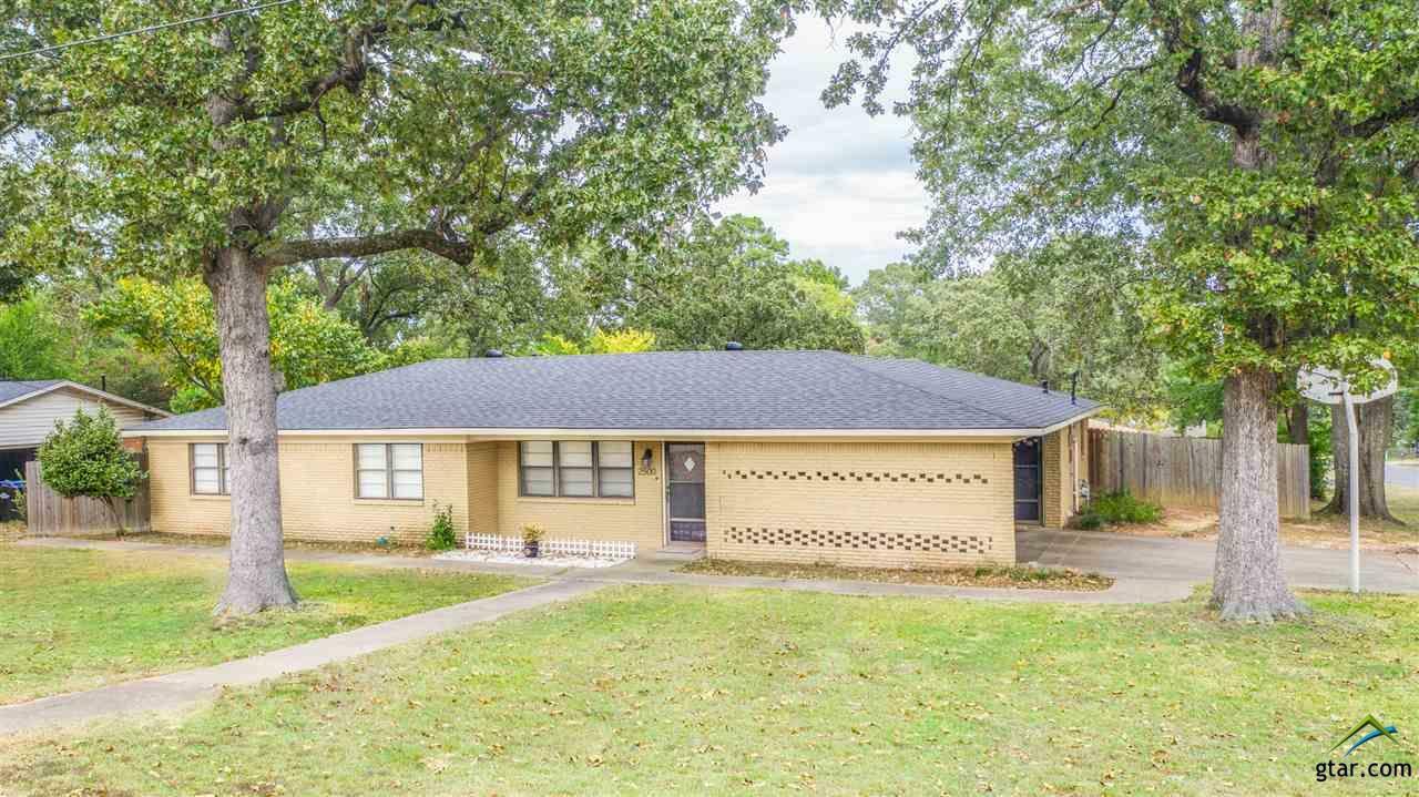 Property Photo:  2500 Swan Dr  TX 75604 