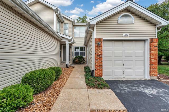 840 Woodside Trails Drive  Ballwin  63021 photo